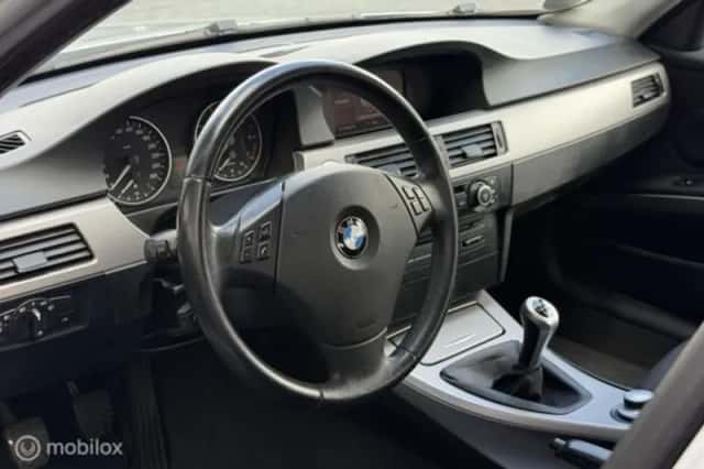 BMW 3-Serie (2022) thumbnail 11