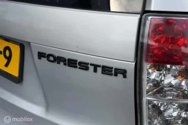 Subaru Forester (2010) thumbnail 13