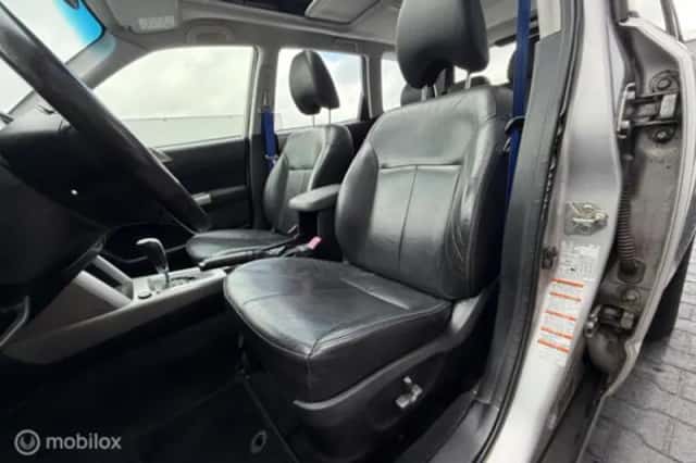 Subaru Forester (2010) thumbnail 16