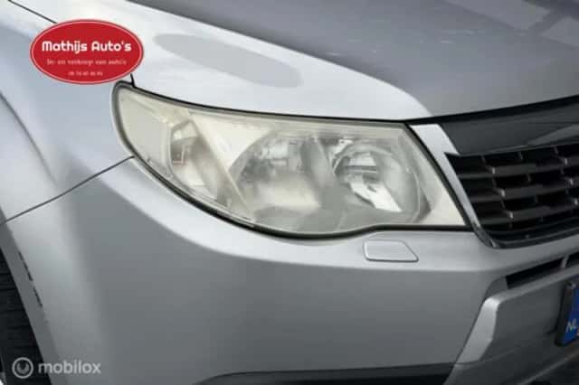Subaru Forester (2010) thumbnail 8