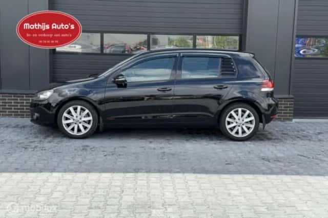Volkswagen Golf (2014) thumbnail 2