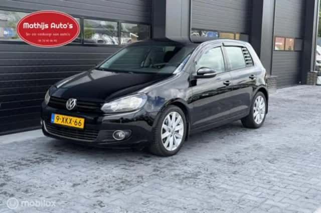 Volkswagen Golf (2014) thumbnail 3