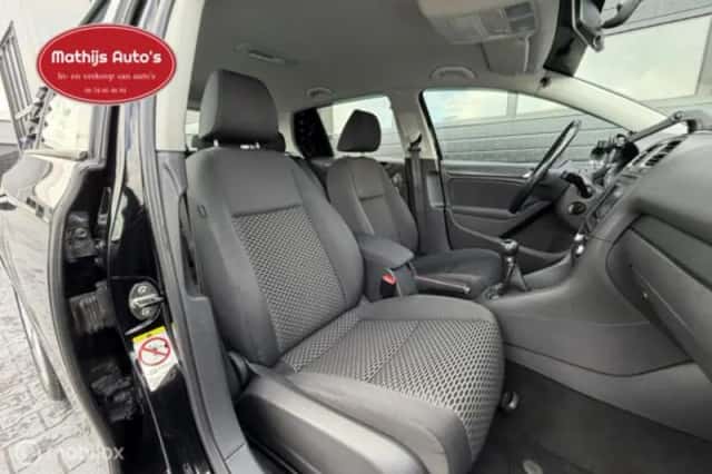 Volkswagen Golf (2014) thumbnail 10
