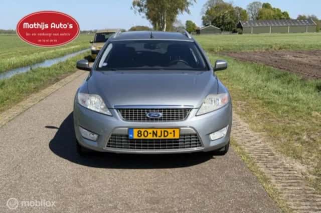 Ford Mondeo (2010) thumbnail 2