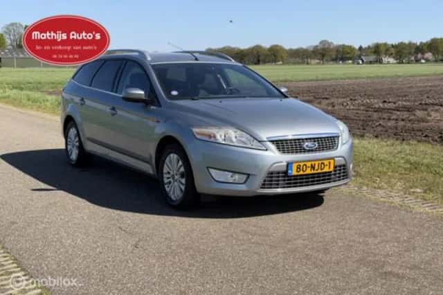 Ford Mondeo (2010) thumbnail 3