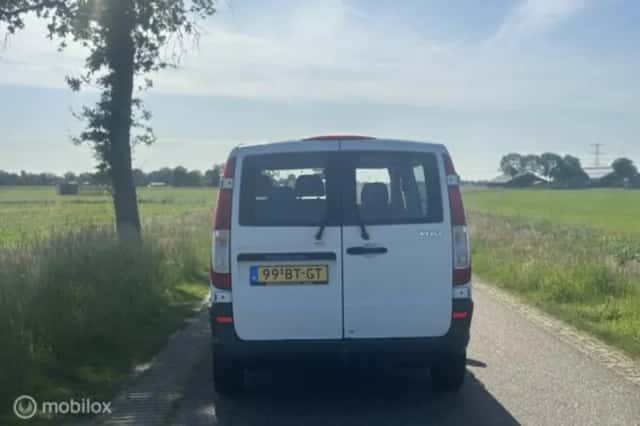 Mercedes-Benz Vito (2005) thumbnail 11