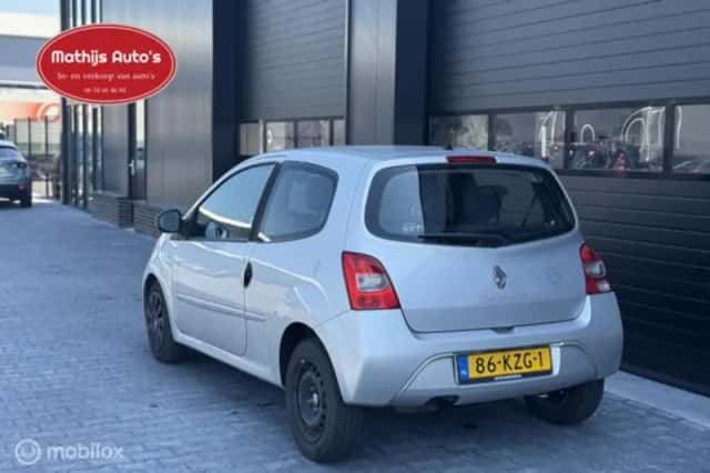 Renault Twingo (2010) thumbnail 2