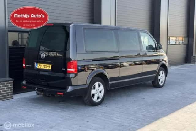 Volkswagen Transporter (2011) thumbnail 5