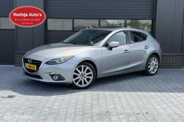 Mazda 3 (2014) thumbnail 1