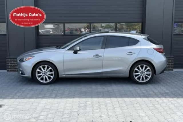Mazda 3 (2014) thumbnail 4