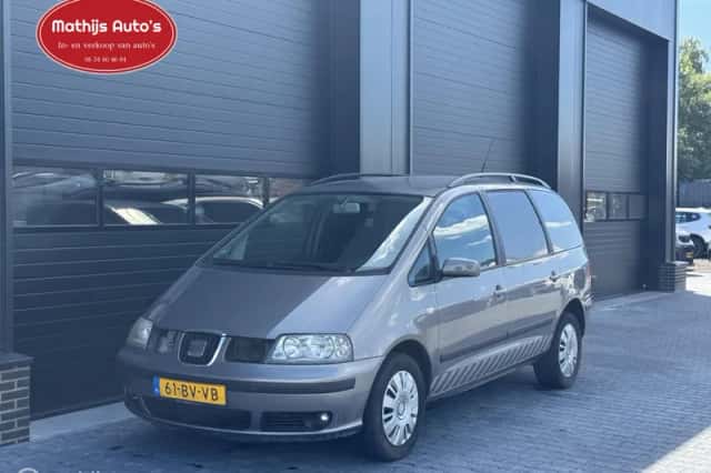 SEAT Alhambra (2006) thumbnail 3