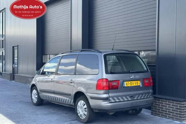 SEAT Alhambra (2006) thumbnail 4