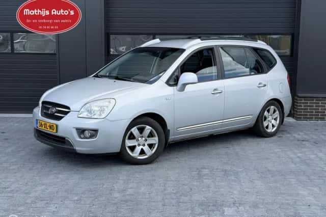 Kia Carens (2007) thumbnail 1