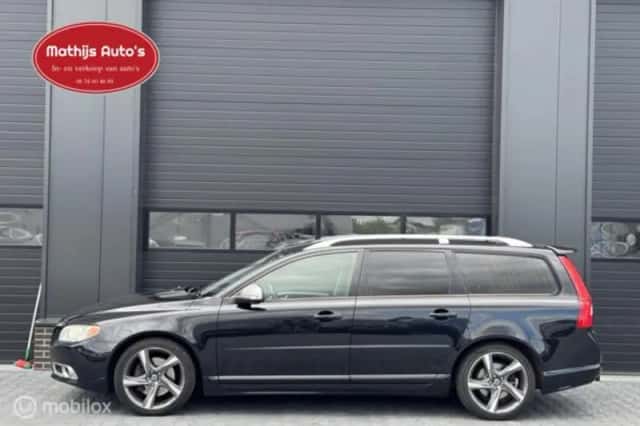 Volvo V70 (2011) thumbnail 2