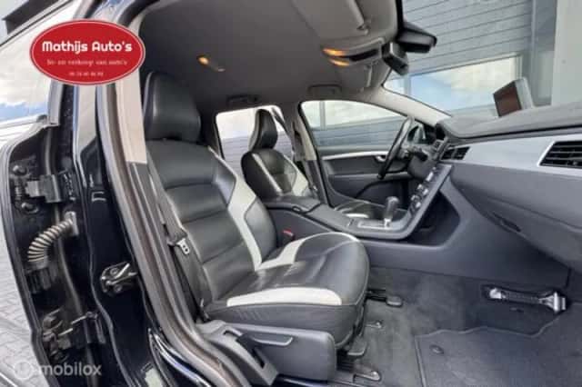 Volvo V70 (2011) thumbnail 6