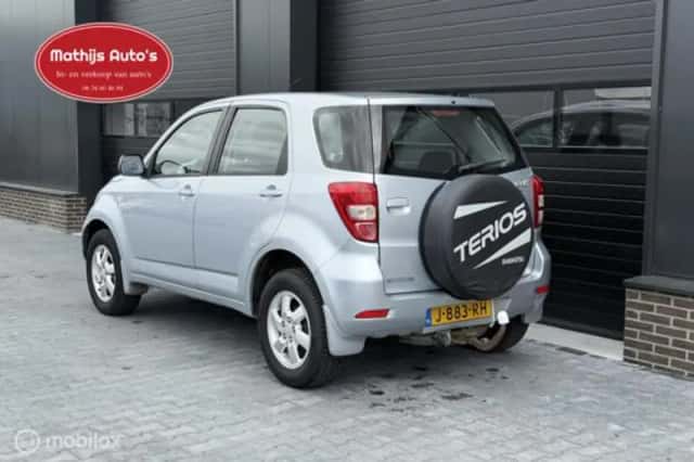 Daihatsu Terios (2007) thumbnail 5