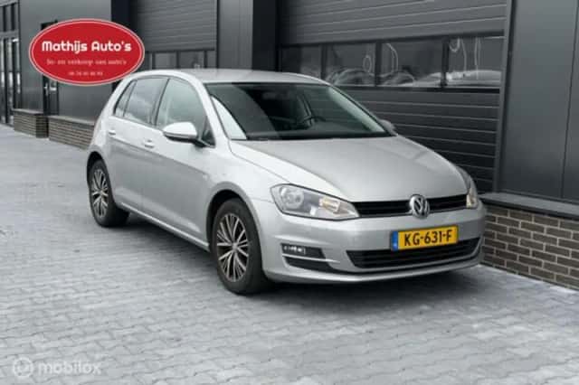 Volkswagen Golf (2016) thumbnail 6