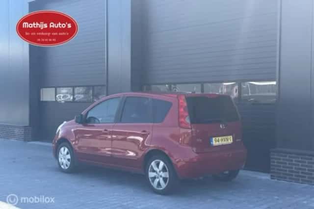 Nissan Note (2009) thumbnail 2