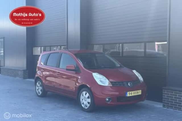 Nissan Note (2009) thumbnail 3