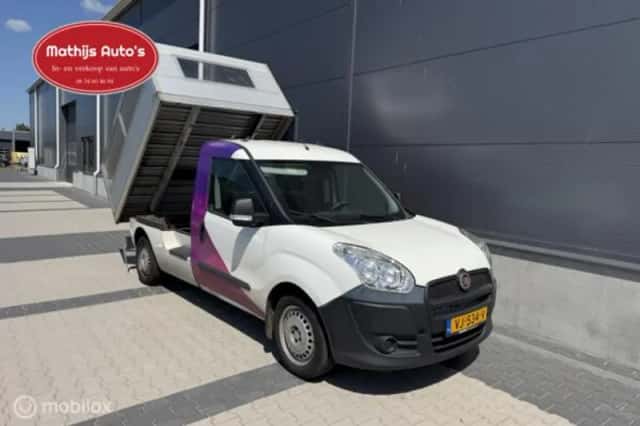 Fiat Doblo (2014) thumbnail 4