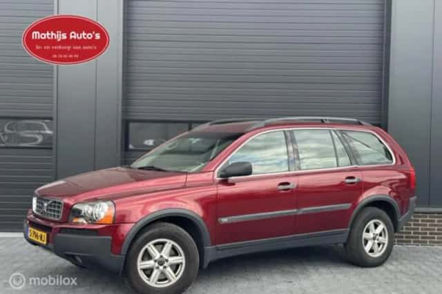 Volvo XC90 (2004) thumbnail 1