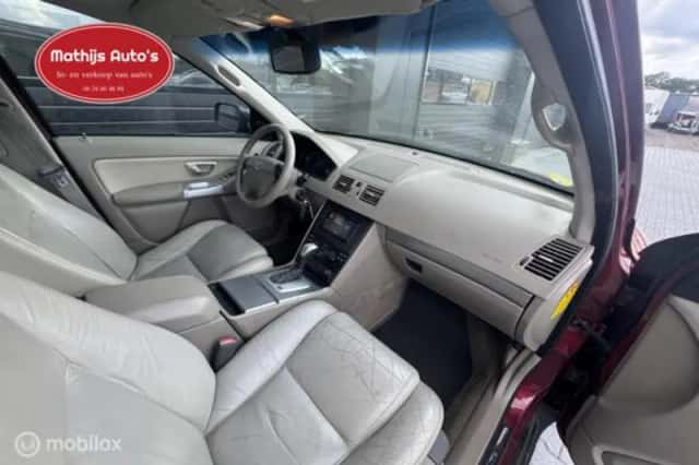 Volvo XC90 (2004) thumbnail 4