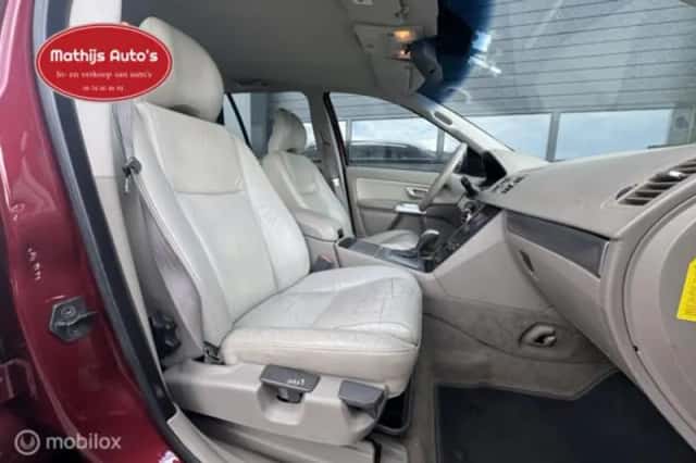 Volvo XC90 (2004) thumbnail 5