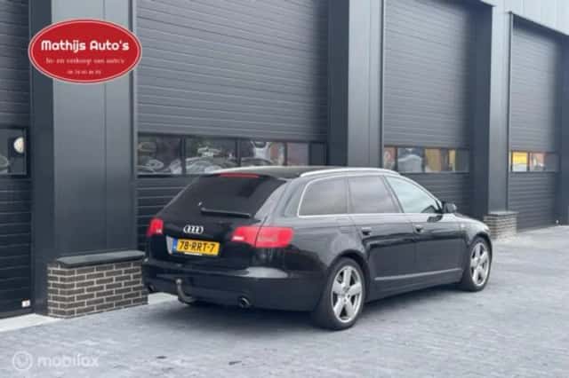 Audi A6 (2011) thumbnail 3