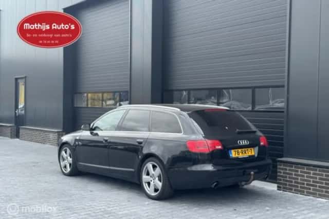 Audi A6 (2011) thumbnail 4