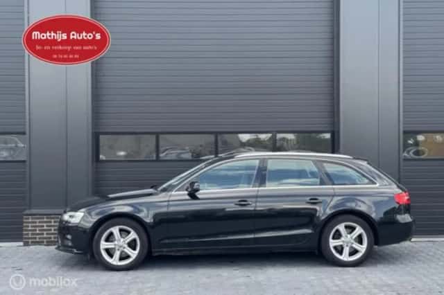 Audi A4 (2013) thumbnail 2