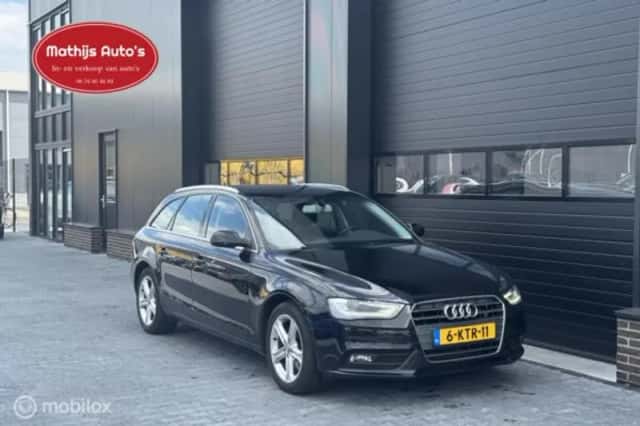 Audi A4 (2013) thumbnail 4