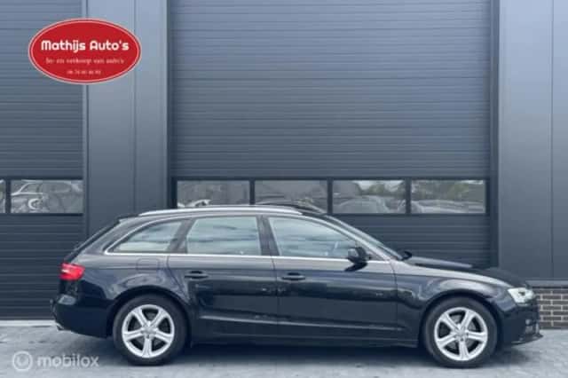 Audi A4 (2013) thumbnail 5