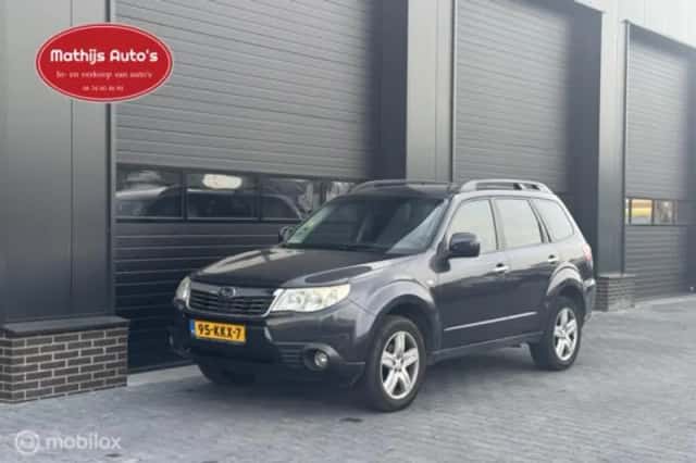 Subaru Forester (2010) thumbnail 6