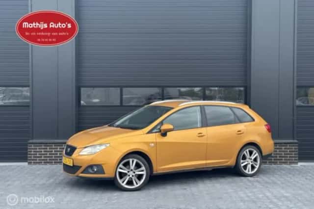 SEAT Ibiza (2015) thumbnail 1