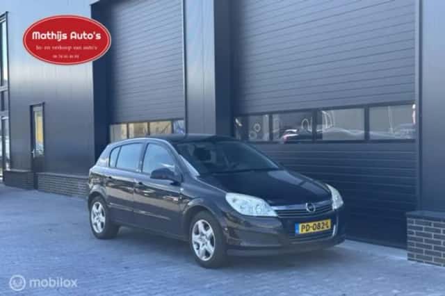 Opel Astra (2017) thumbnail 5