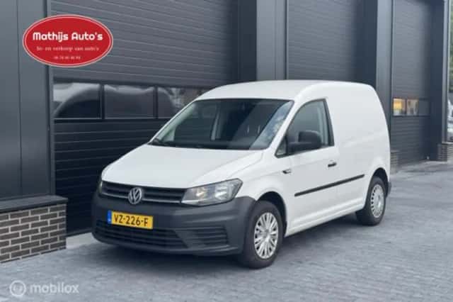 Volkswagen Caddy (2016) thumbnail 2