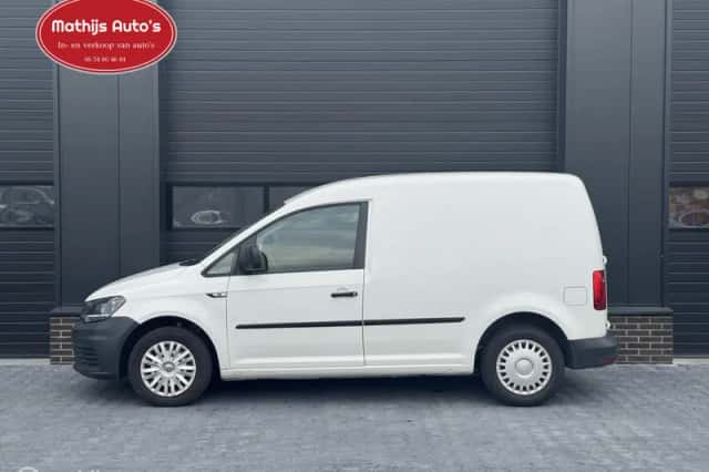 Volkswagen Caddy (2016) thumbnail 3