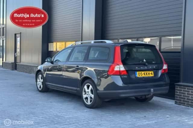 Volvo V70 (2010) thumbnail 4
