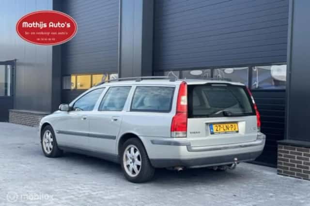 Volvo V70 (2003) thumbnail 4