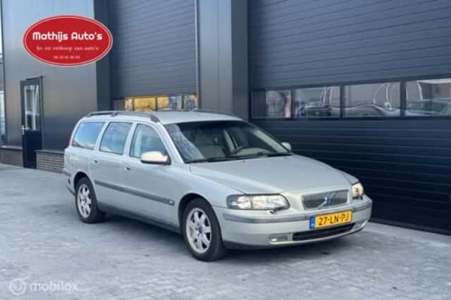 Volvo V70 (2003) thumbnail 5