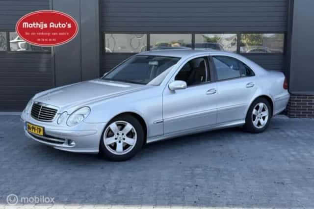 Mercedes-Benz E-Klasse (2005) thumbnail 1