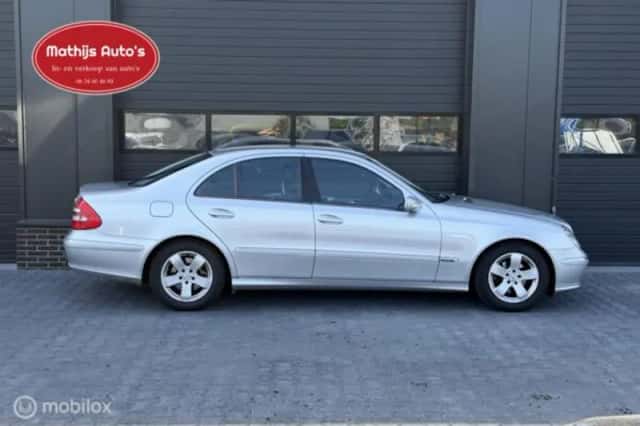 Mercedes-Benz E-Klasse (2005) thumbnail 6