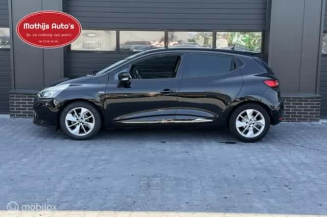 Renault Clio (2016) thumbnail 3