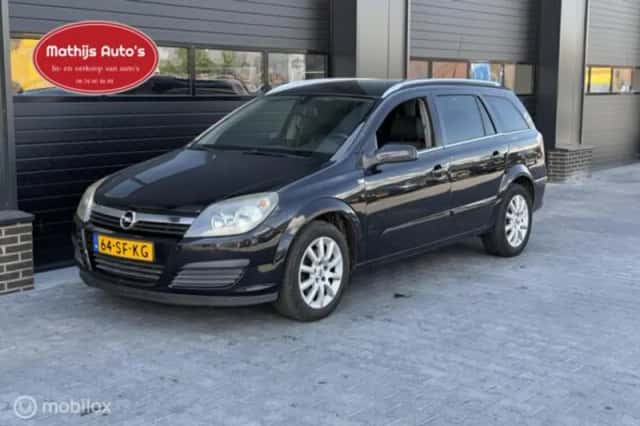 Opel Astra (2005) thumbnail 2