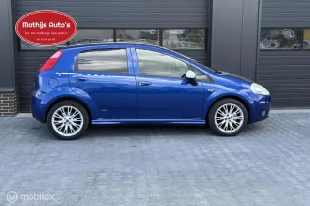 Fiat Grande Punto (2008) thumbnail 6
