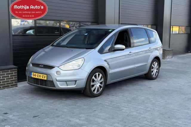 Ford S-Max (2007) thumbnail 4