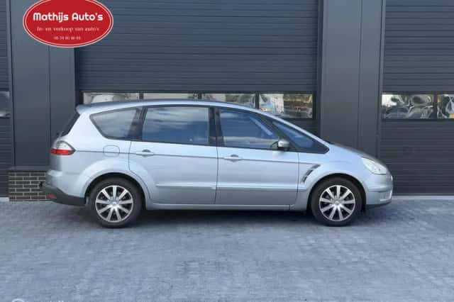 Ford S-Max (2007) thumbnail 5