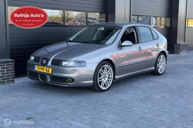 SEAT Leon (2004) thumbnail 5