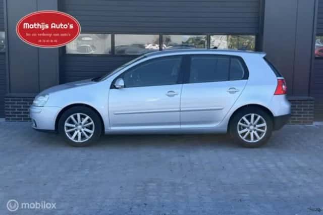 Volkswagen Golf (2008) thumbnail 2
