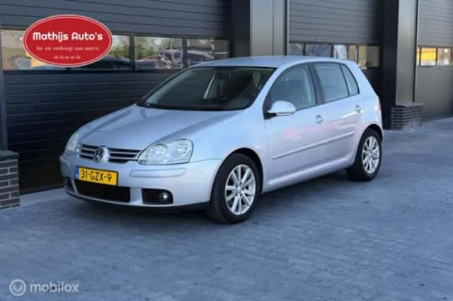 Volkswagen Golf (2008) thumbnail 3